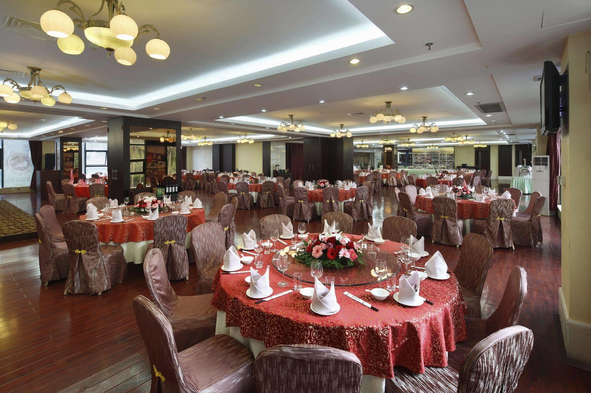 Gentle Grown Sanya Seashore Hotel Buitenkant foto